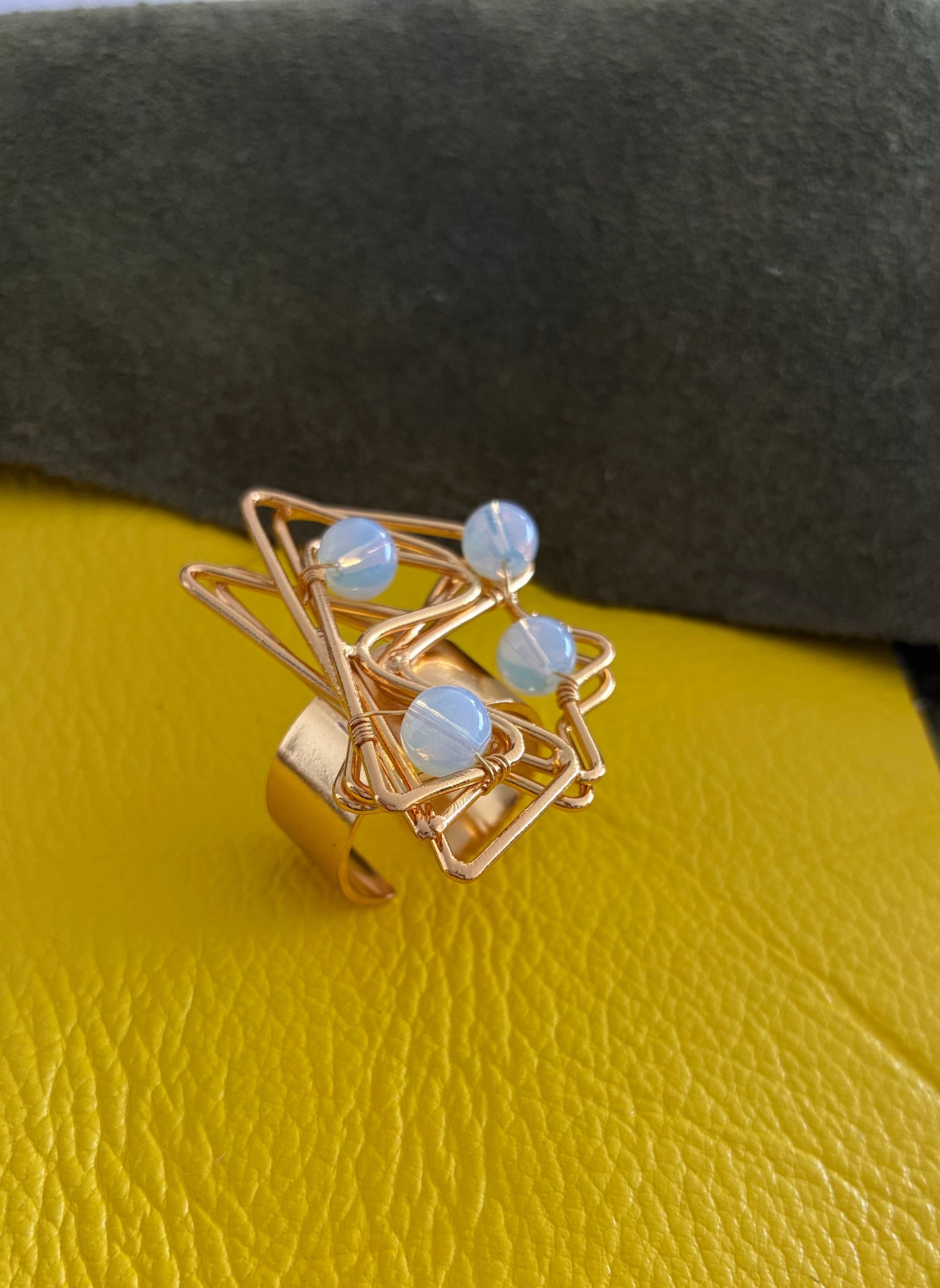 Anillo Geométrico
